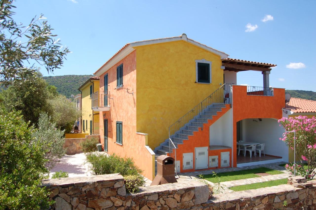 Via Costantino Apartment Budoni Exterior photo